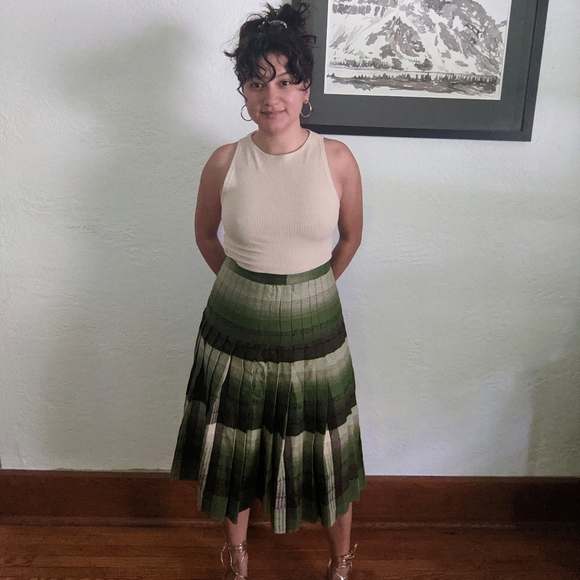 Vintage High Waisted Reversible Skirt! - Picture 6 of 8